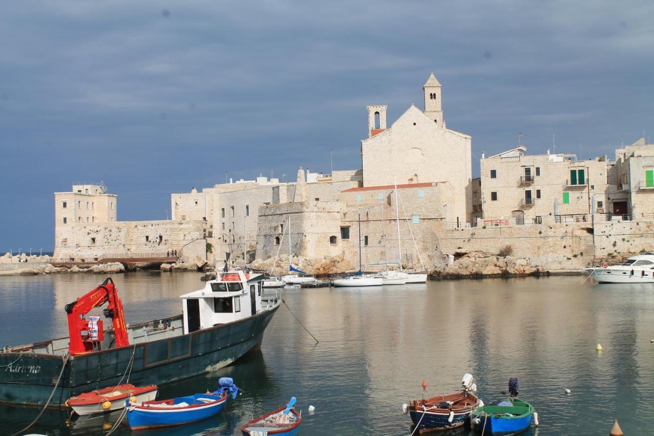 Giovinazzo Historic Apulia Old Town Stone House With Private Patio Lägenhet Exteriör bild