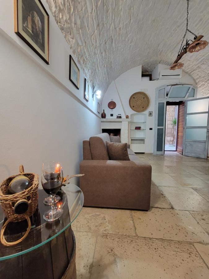 Giovinazzo Historic Apulia Old Town Stone House With Private Patio Lägenhet Exteriör bild