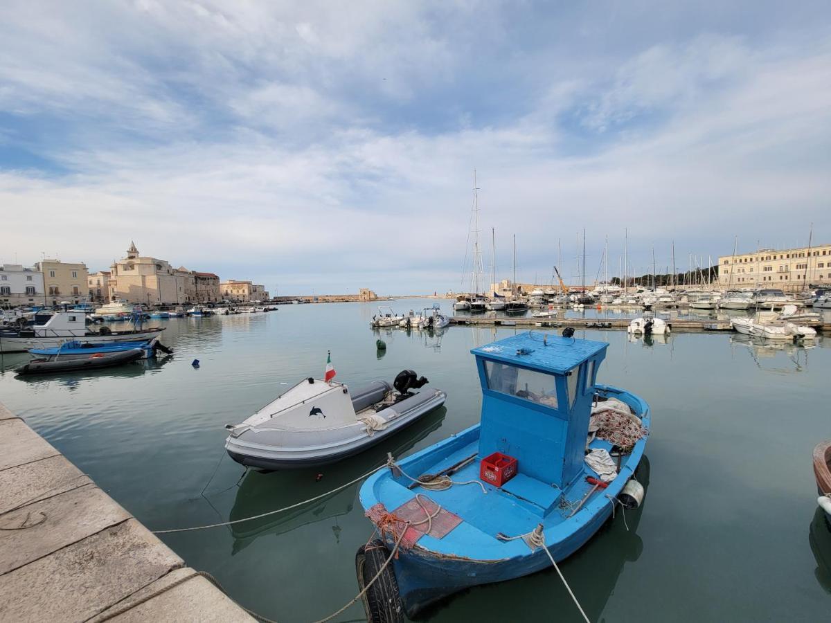 Giovinazzo Historic Apulia Old Town Stone House With Private Patio Lägenhet Exteriör bild