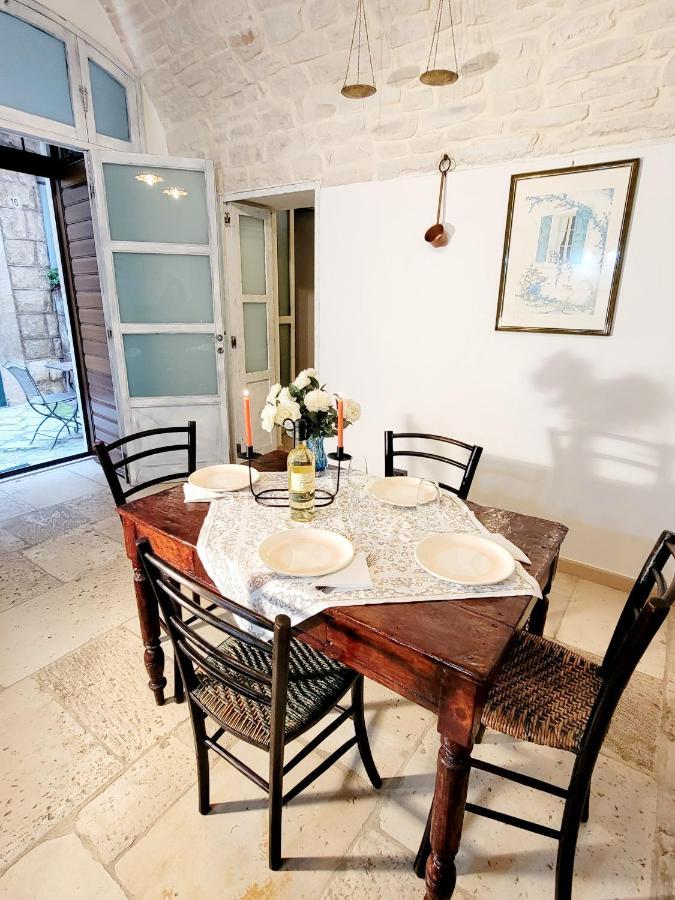 Giovinazzo Historic Apulia Old Town Stone House With Private Patio Lägenhet Exteriör bild